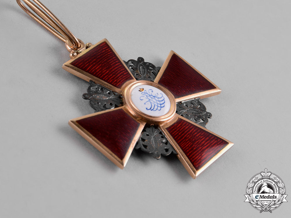russia,_imperial._an_order_of_saint_anne_in_gold,2_nd_class,_by_ivan_keibel_c.1890_dsc_1249