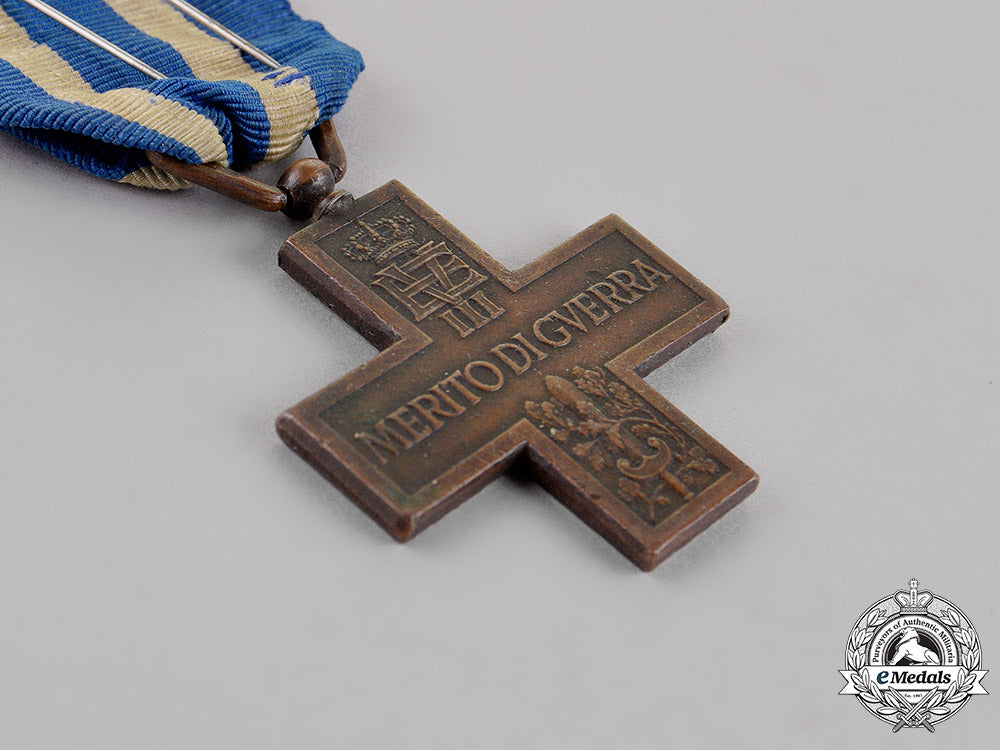italy,_kingdom._a_first_war_italian_war_merit_cross_dsc_4077