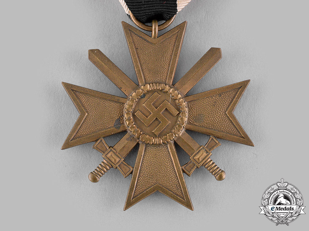 germany,_wehrmacht._a_war_merit_cross,_ii_class_with_swords_dsc_4848