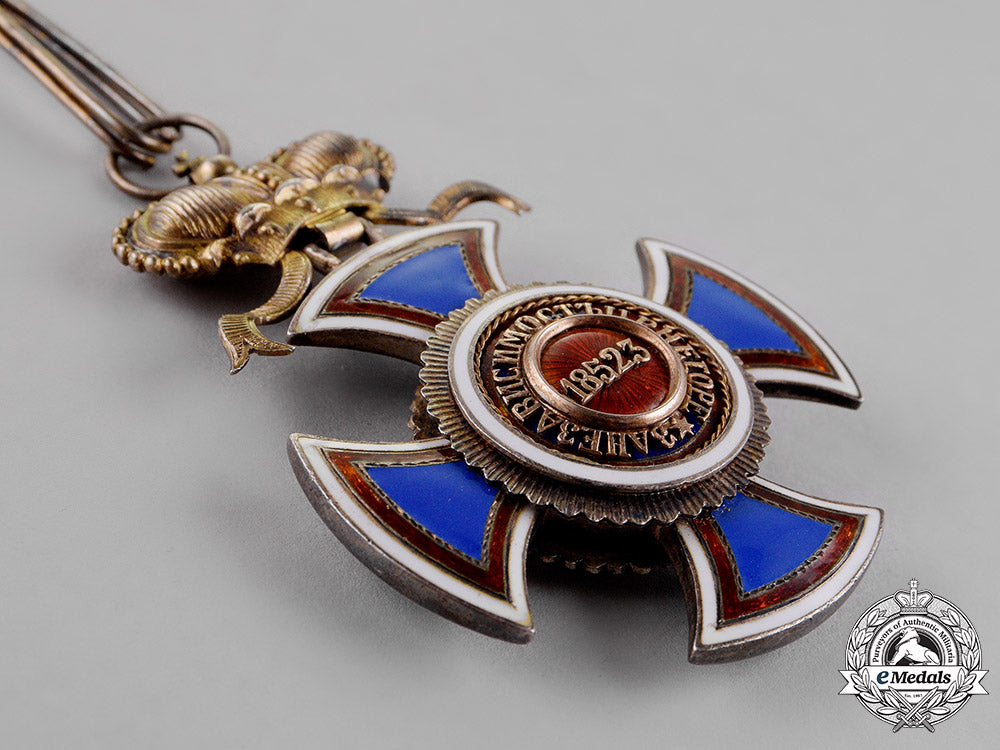 montenegro,_kingdom._an_order_of_prince_danilo,_knight_commander_cross,_c.1914_dsc_9505