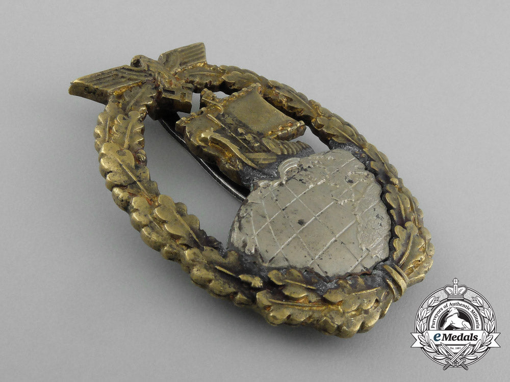 an_early_war_quality_kriegsmarine_auxiliary_cruiser_badge_by_schwerin_of_berlin_dscf0166