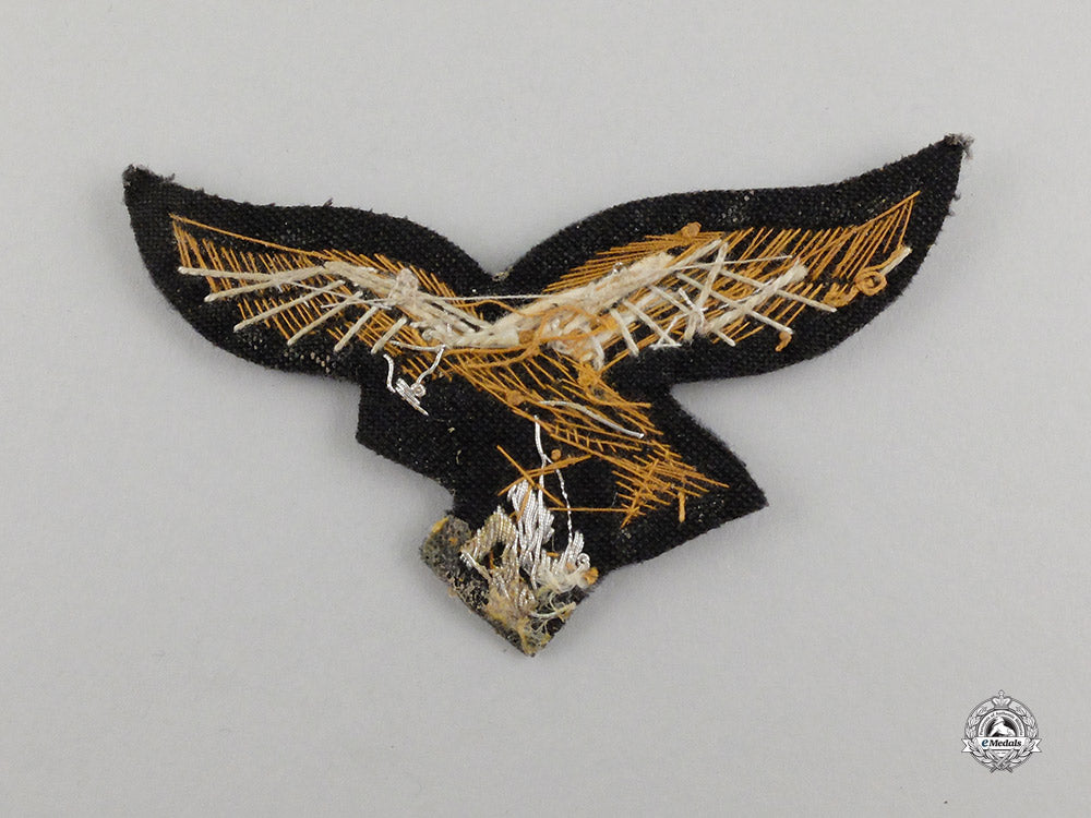 a_second_war_german_luftwaffe_officer’s_breast_eagle_dscf2910