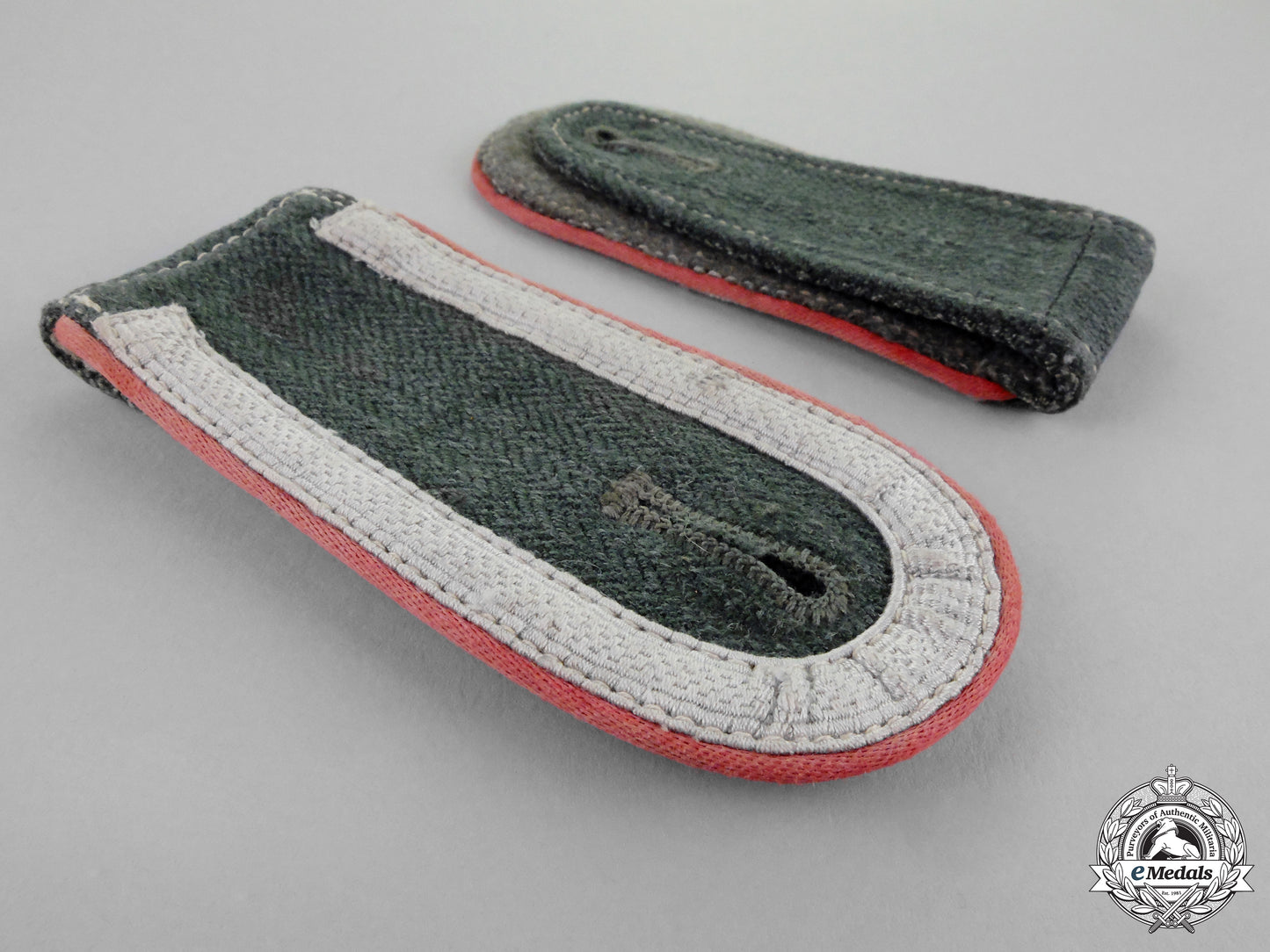 germany._a_mint_set_of_wehrmacht_panzer_unteroffizier_rank_shoulder_straps_dscf3023-_1_