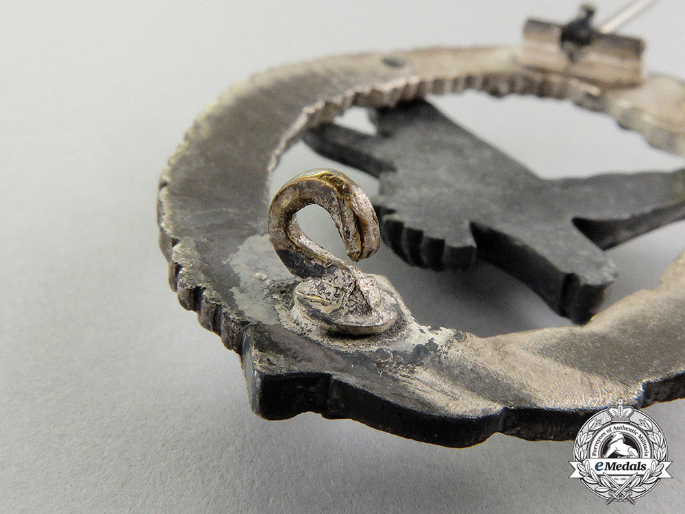 germany._a_luftwaffe_air_gunner_badge(_without_lightning_bolts)_by_wilhelm_deumer_dscf5371