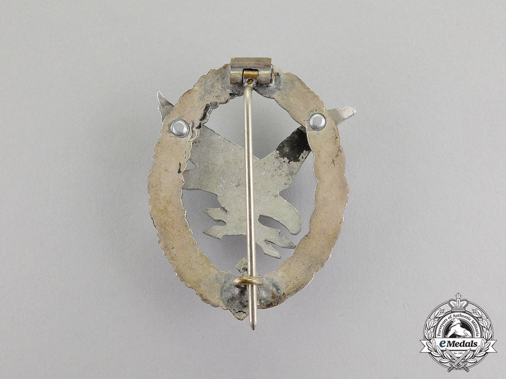 germany._a_rare_luftwaffe_radio_operator&_air_gunner_badge,_cupal_wreath_dscf5387