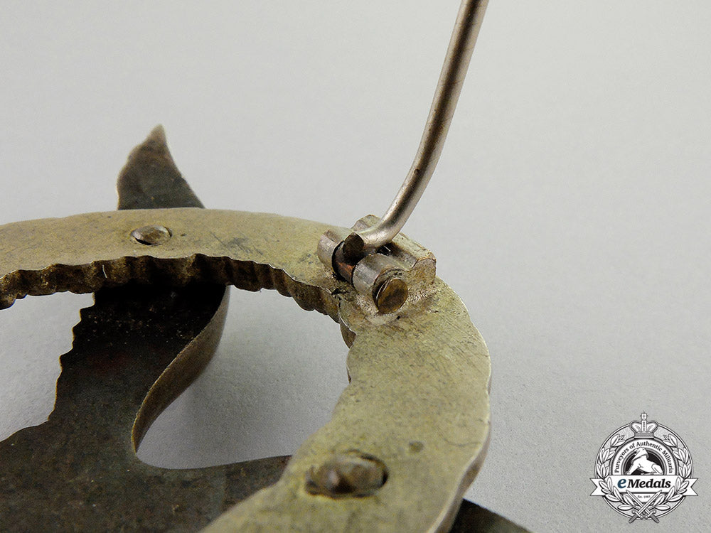germany._an_early_quality_luftwaffe_pilot’s_badge_by_friedrich_linden_dscf6540