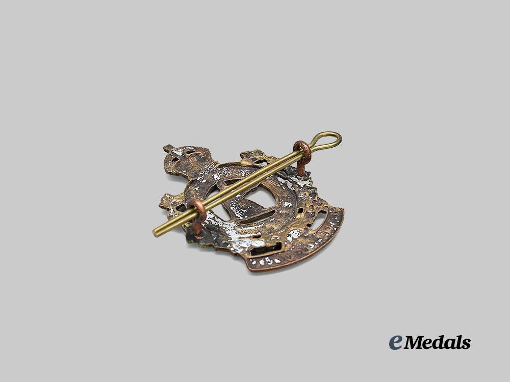 a_second_war_sherbooke_regiment_machine_gun_cap_badge_e_medals__c3308_4