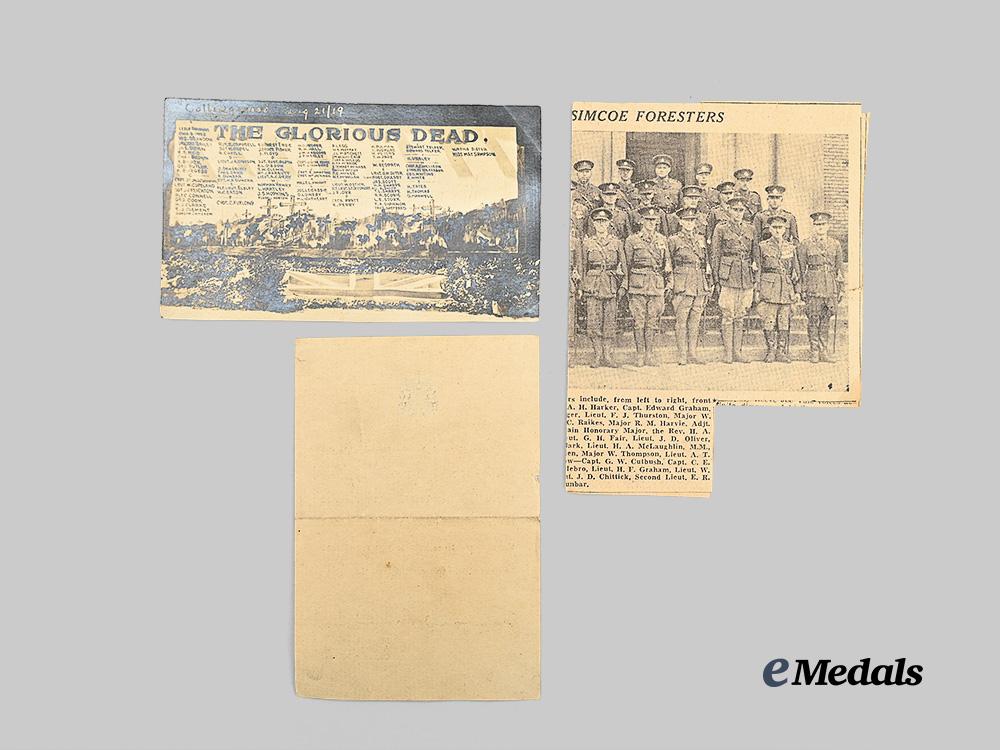 canada,_c_e_f._a_first_war_memorial_group_to_pte._thomas,_died_of_gas_poisoning,1917_e_medals__c7532_4
