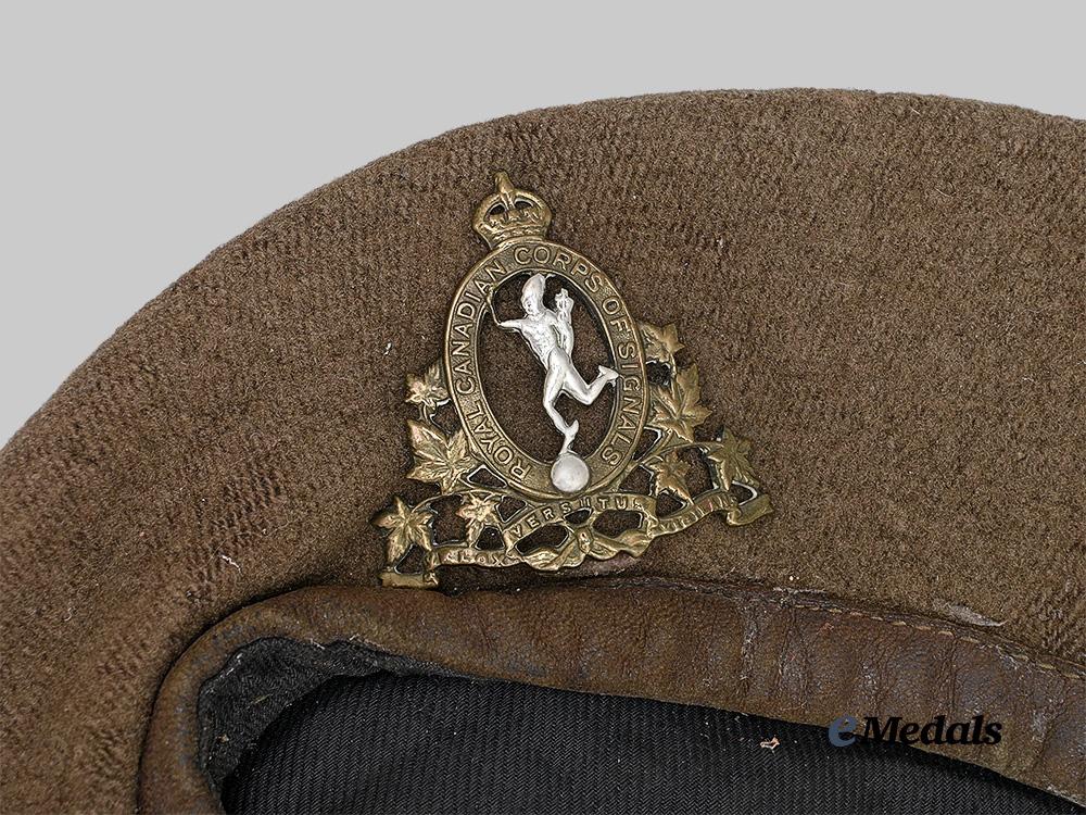 canada,_commonwealth._a_signal_corps_beret,1945_e_medals__c7719_3