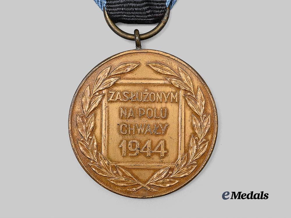 poland._a_medal_of_merit_on_the_field_of_glory,_type_i_i,_i_i_class_e_medals__e_u10136_5