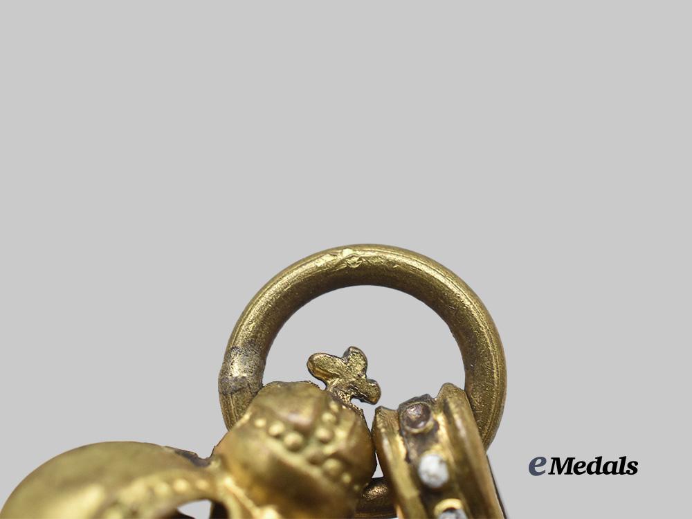 austria,_imperial._an_order_of_the_iron_crown,_i_i_i_class_with_war_decoration,_by_rozet&_fischmeister_e_medals__e_u24288_6