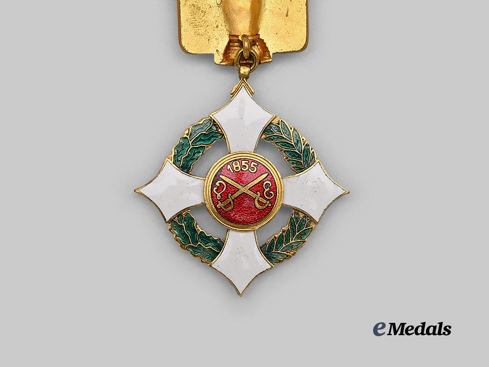 italy,_republic._a_military_order_of_savoy,_officer_in_gold,_c.1916_e_medals__e_u24327_5