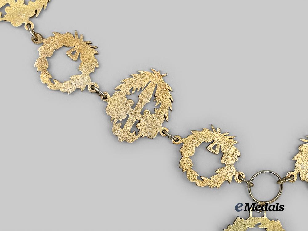 portugal,_kingdom._a_military_order_of_st._james_of_the_sword,_grand_collar,_c.1955_e_medals__e_u24503_10