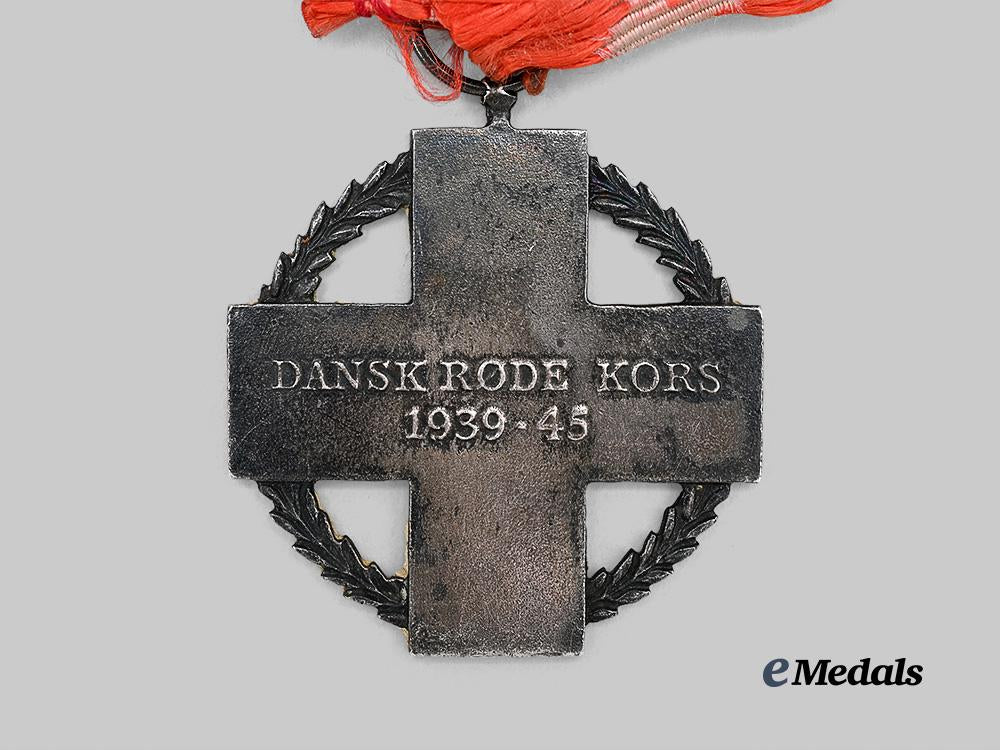 denmark,_kingdom._a_danish_red_cross_medal_for_relief_work1939-1945_e_medals__e_u24596_5