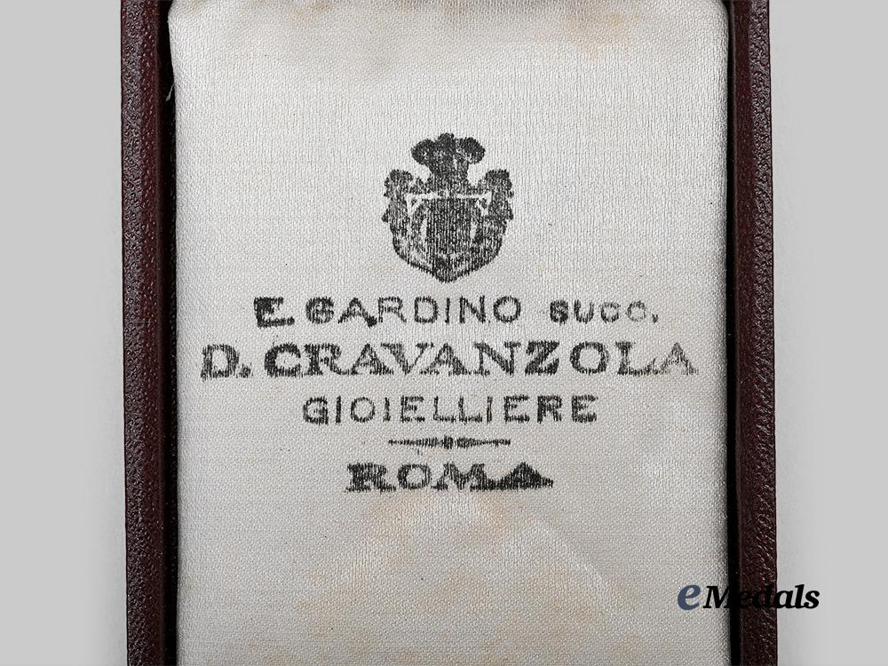 italy,_kingdom._an_order_of_the_colonial_star,_knight_in_gold,_by_cravanzola_e_medals__e_u24710_4
