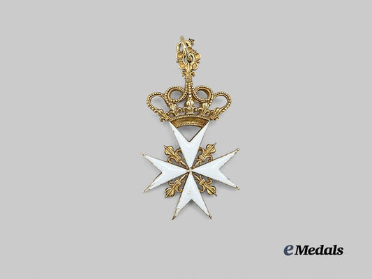 international._an_order_of_malta,_reduced_sized_cross_in_gold,_c.1750_e_medals__e_u24786_2