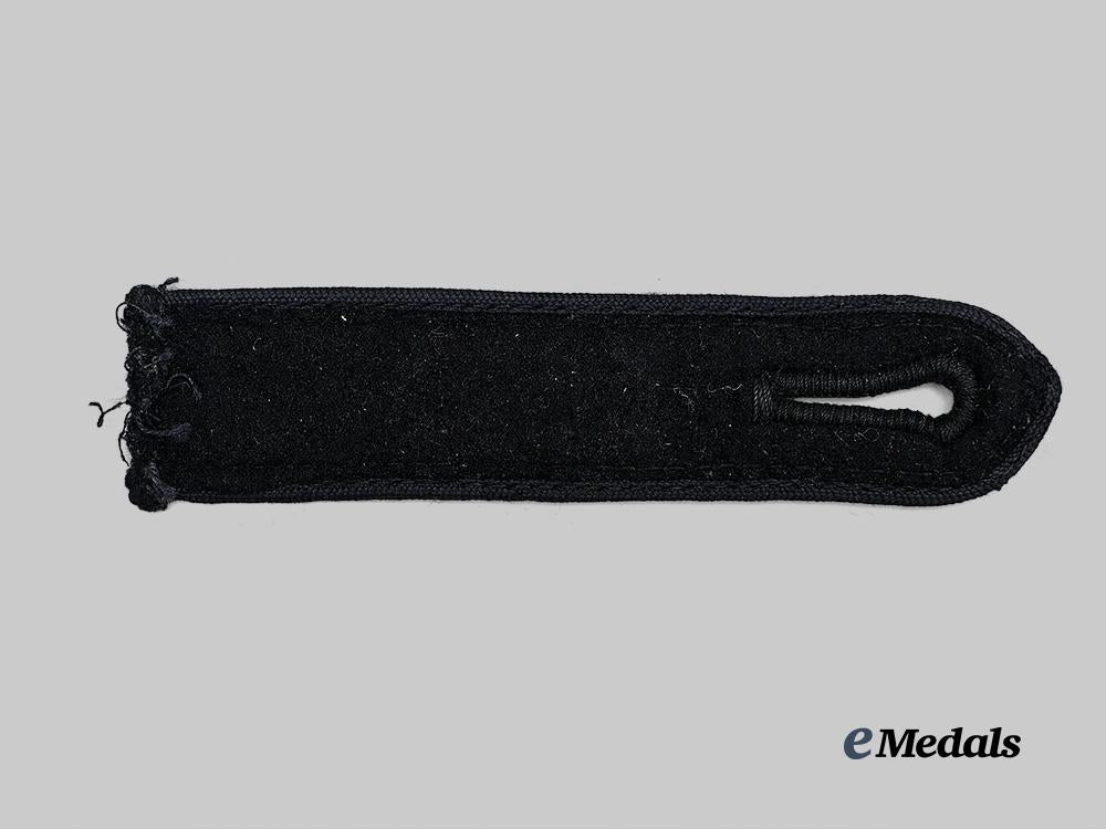 germany,_h_j._a_deutsches_jungvolk_bann517_shoulder_strap_e_medals__g60436_3