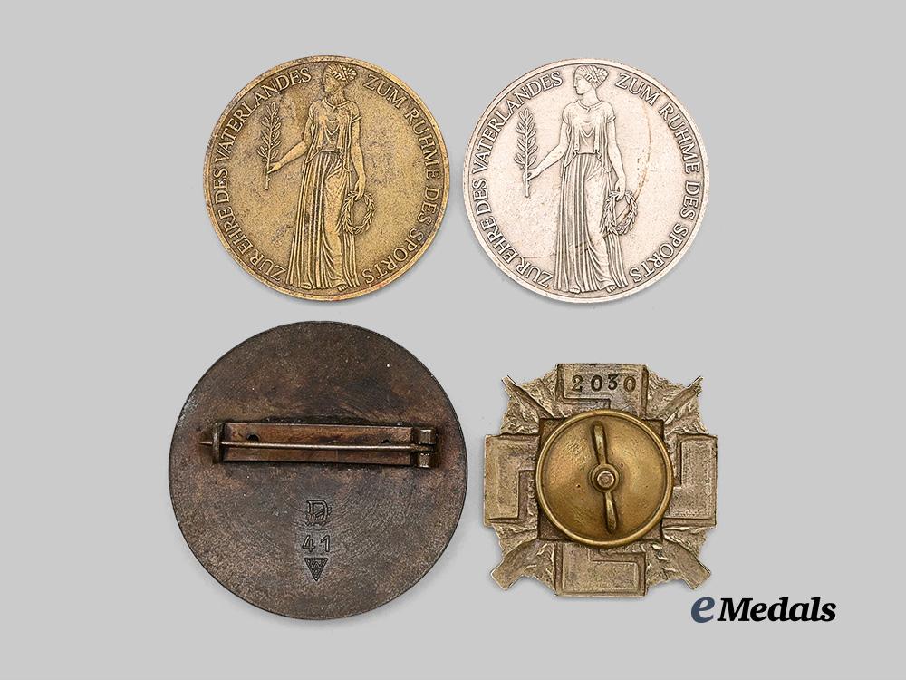 germany,_third_reich;_finland._a_mixed_lot_of_medals_and_badges_e_medals__g61319_3