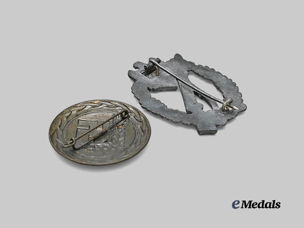 germany,_third_reich._a_pair_of_service_badges_e_medals__g61425_4