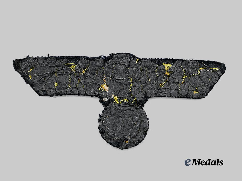 germany,_kriegsmarine._an_officer’s_breast_eagle_e_medals__g61494_3