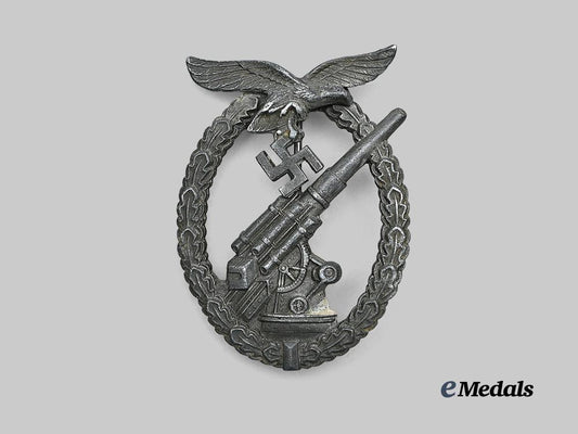 germany,_luftwaffe._a_flak_badge,_late-_war_example,_by_gustav_brehmer_e_medals__g61527_2
