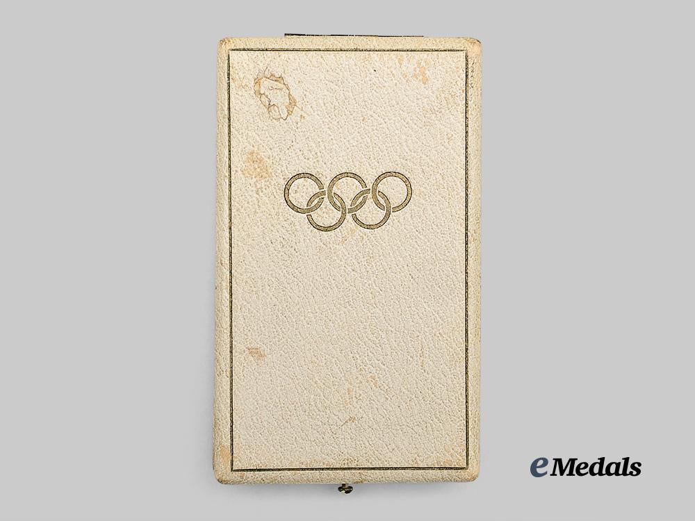 germany,_third_reich._a_german_olympic_games_commemorative_medal,_with_case_e_medals__g61544__2