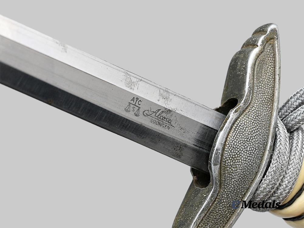 germany,_luftwaffe._an_officer’s_dress_dagger,_with_general’s_hanger,_by_a_l_c_o_s_o_e_medals__g61629_10
