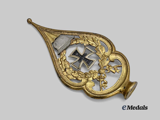 germany,_weimar_republic._a_veterans’_organization_flag_pole_finial_e_medals__g61677_2