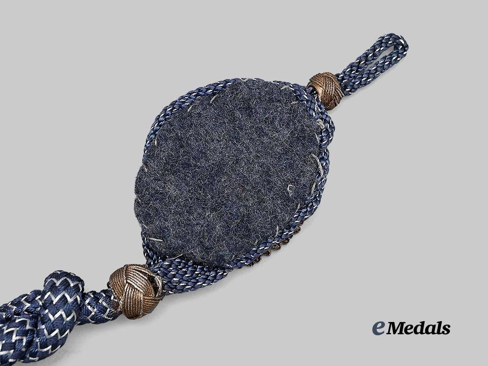 germany,_luftwaffe._a_marksmanship_lanyard,_second_pattern,_grade9_e_medals__g61851_5