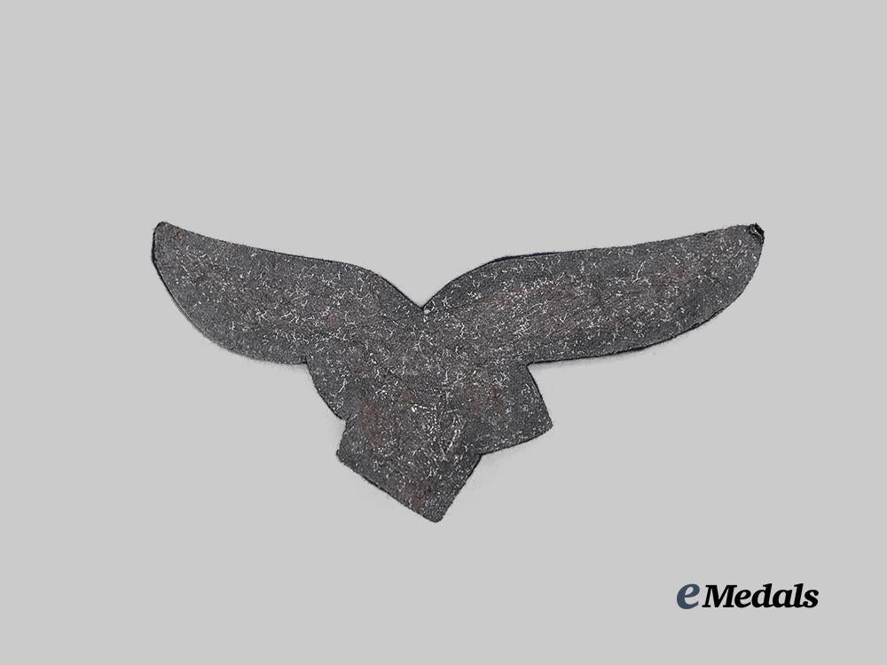 germany,_luftwaffe._an_officer’s_breast_eagle,_first_pattern_e_medals__g62154_3