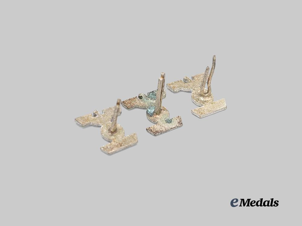 germany,_wehrmacht._a_lot_of_mint_ribbon_bar_devices_for_the1939_clasp_to_the_iron_cross_i_i_class_e_medals__g62460_4