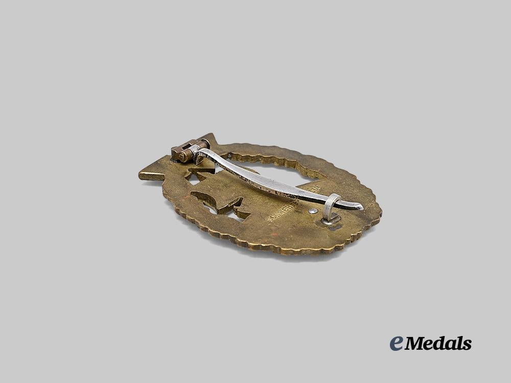 germany,_kriegsmarine._an_auxiliary_cruiser_war_badge,_variation1,_by_schwerin_e_medals__g63187_4