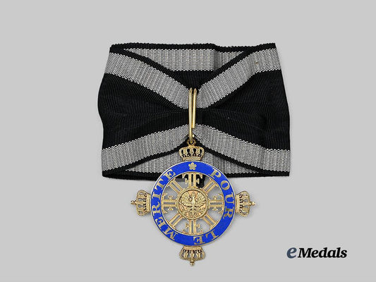 prussia,_kingdom._a_rare_pour_le_mérite_for_science_and_art_in_gold,_c.1865_e_medals__g63401_11