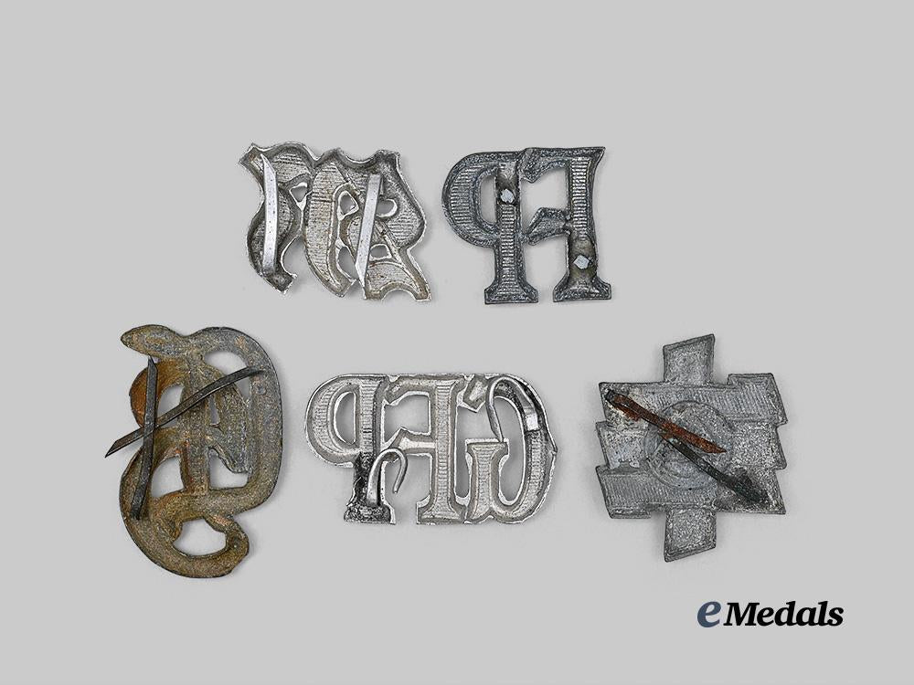 germany,_wehrmacht._a_mixed_lot_of_shoulder_board_cypher_e_medals__g63645_3