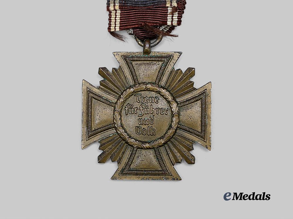 germany,_n_s_d_a_p._a_long_service_award,_i_i_i_class_for10_years,_by_friedrich_orth_e_medals__g63844_5