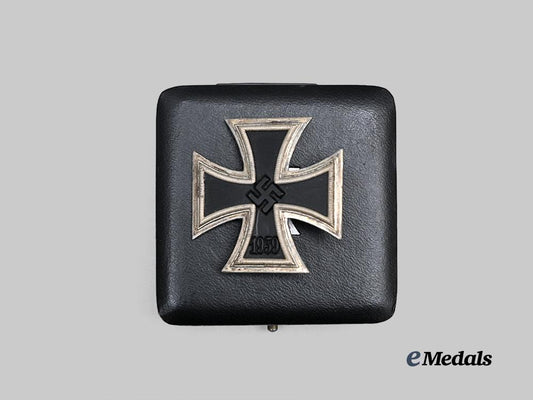 germany,_wehrmacht._a1939_iron_cross_i_class,_with_case,_by_paul_meybauer_e_medals__g63883_4