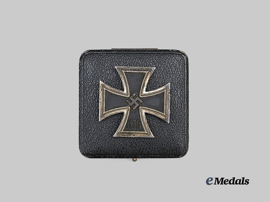 germany,_wehrmacht._a1939_iron_cross_i_class_with_case,_by_wilhelm_deumer_e_medals__g64074_4