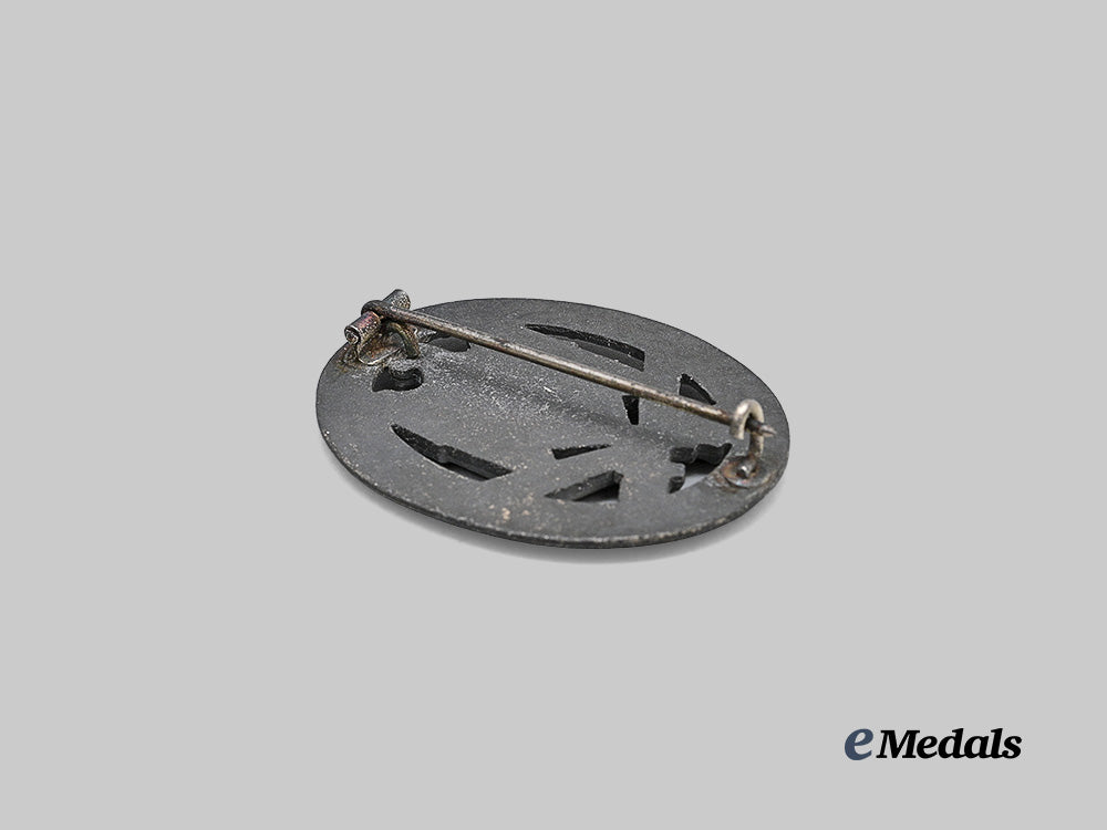 germany,_wehrmacht._a_general_assault_badge,_unknown_maker7_e_medals__g64099_4