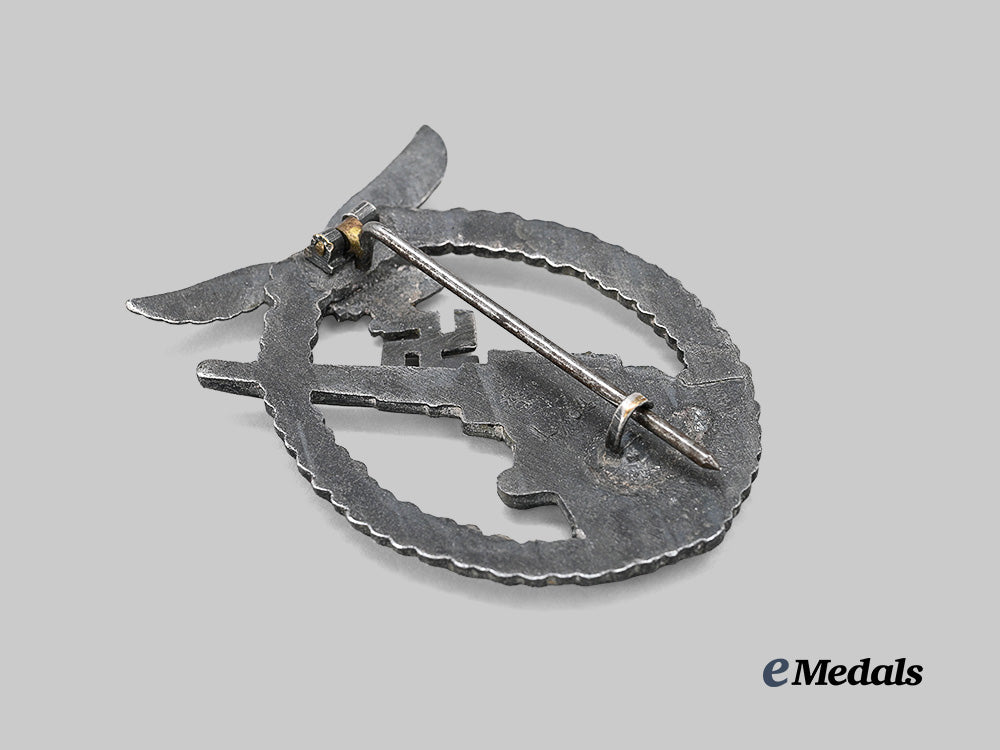 germany,_luftwaffe._a_flak_badge,_dual-_marked_l_d_o_example,_by_f._w._assmann&_söhne_e_medals__g64137_4