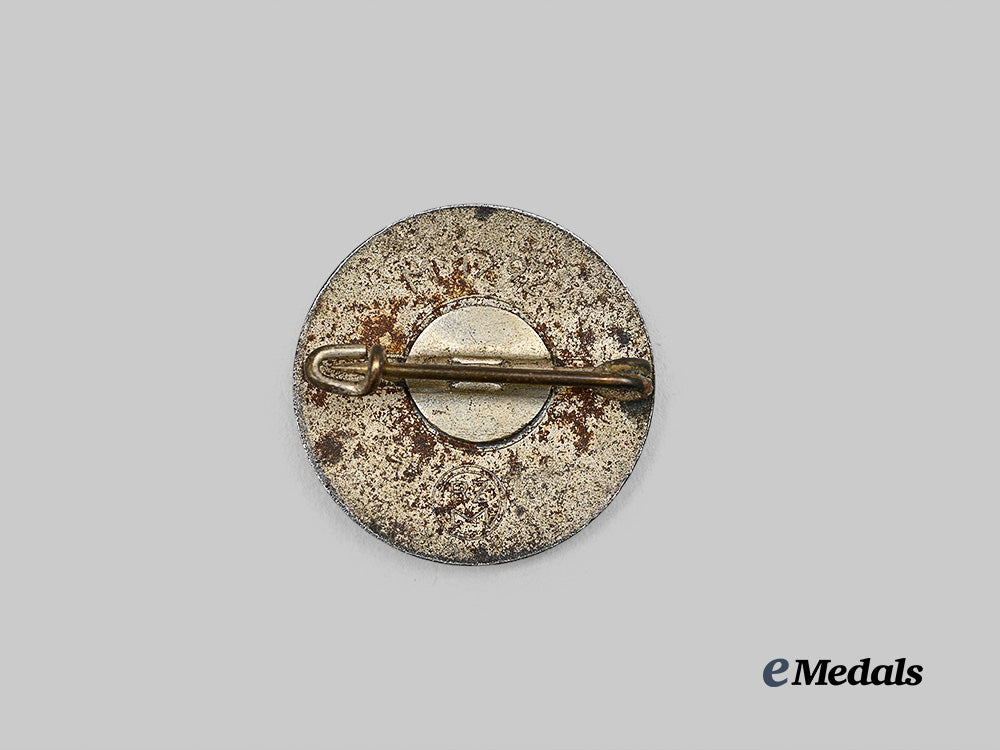 germany,_n_s_d_a_p._a_membership_badge,_by_karl_wild_e_medals__g64433_3