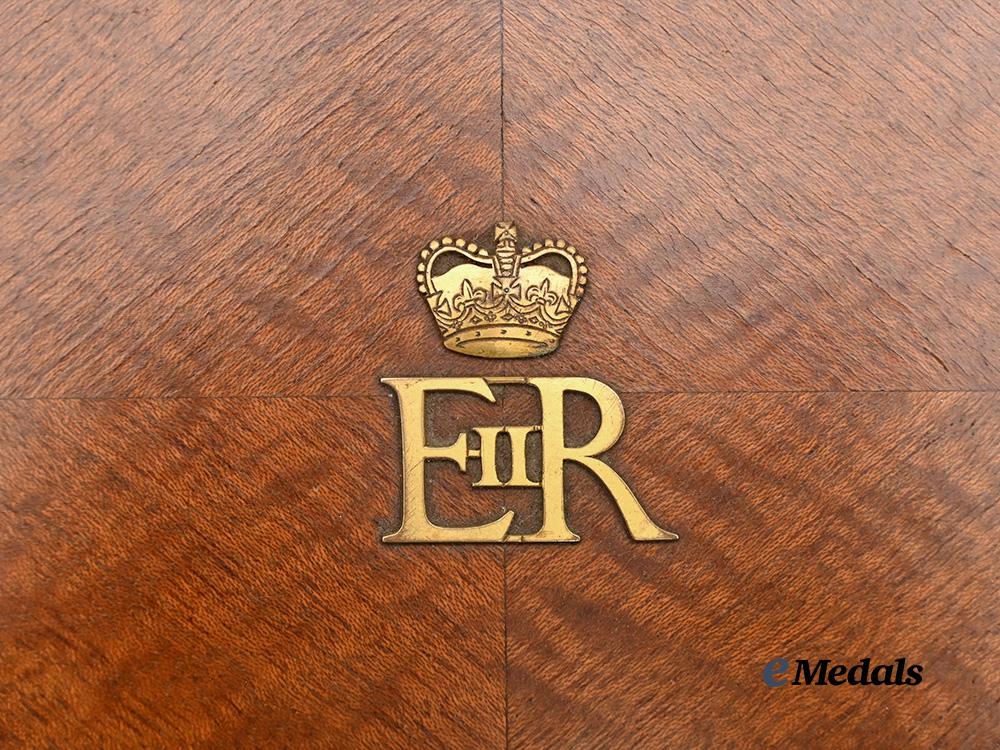 united_kingdom._a_dunhill_cigar_box,_c.1950_e_medals__g_b8314_4