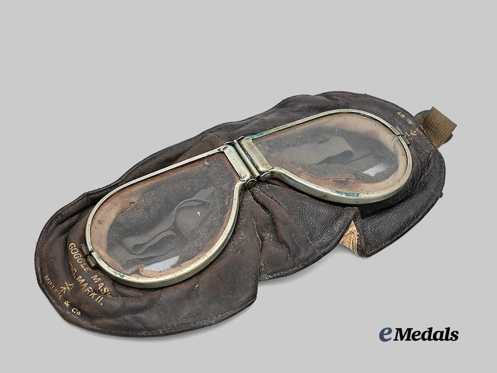 united_kingdom._a_first_war_r_f_c_flying_goggle_mask,_mk_i_i_e_medals__g_b8364_6