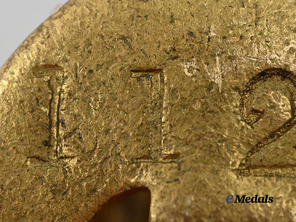 united_kingdom._a_lot_of_five_second_war_pins_e_medals__g_b8372_6