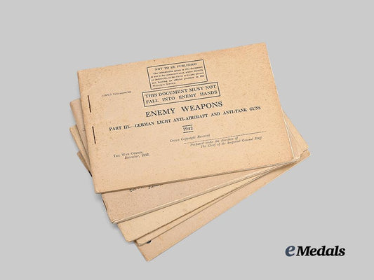 united_kingdom._a_lot_of_five_enemy_weapons_booklets,1941-1943_e_medals__g_b8755_2