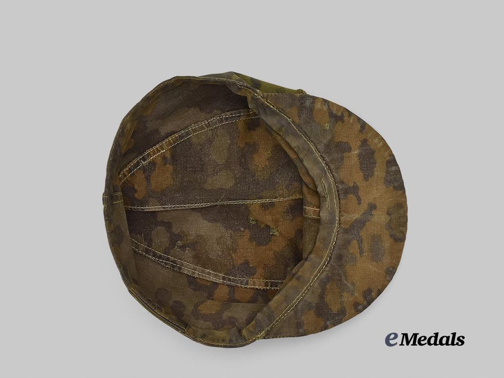 germany,_s_s._a_waffen-_s_s_oak_leaf_pattern_reversible_camouflage_field_cap_e_medals__m0473-63_9