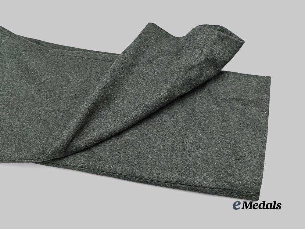 germany,_heer._a_mint_pair_of_m40_trousers_e_medals__m0676-253_8