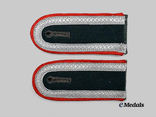 germany,_heer._a_pair_of_flak/_artillery_unteroffizier_shoulder_straps_e_medals__m0676-324_2