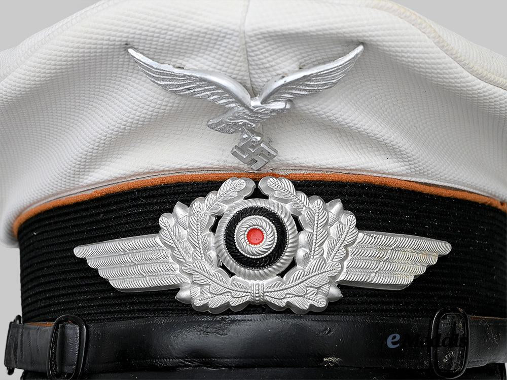 germany,_luftwaffe._an_air_communications_personnel_summer_visor_cap,_by_e_r_e_l_e_medals__m0676-392_12