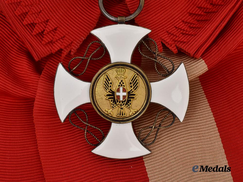 italy,_kingdom._an_order_of_the_crown,_grand_cross_e_medals__m0684-33_2