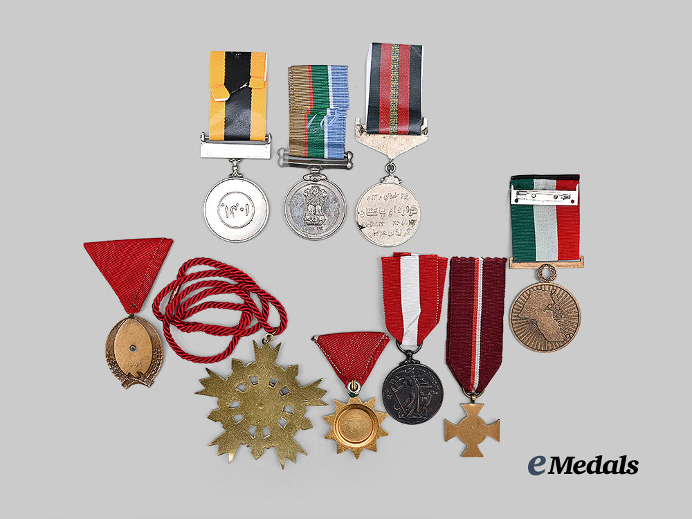 International. A Lot of Medals, Decorations and Awards